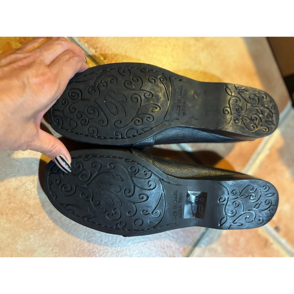 Brighton Black Leather Loafers Flats - Picture 4 of 4